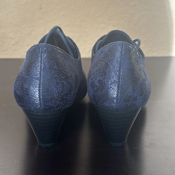 Soft Style by Hush Puppies Women's Gretel Dress Pump blue.  Size 7 - Picture 4 of 7